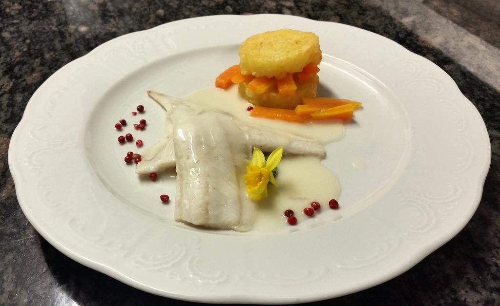 Alpentirolis Hotel ภายนอก รูปภาพ
